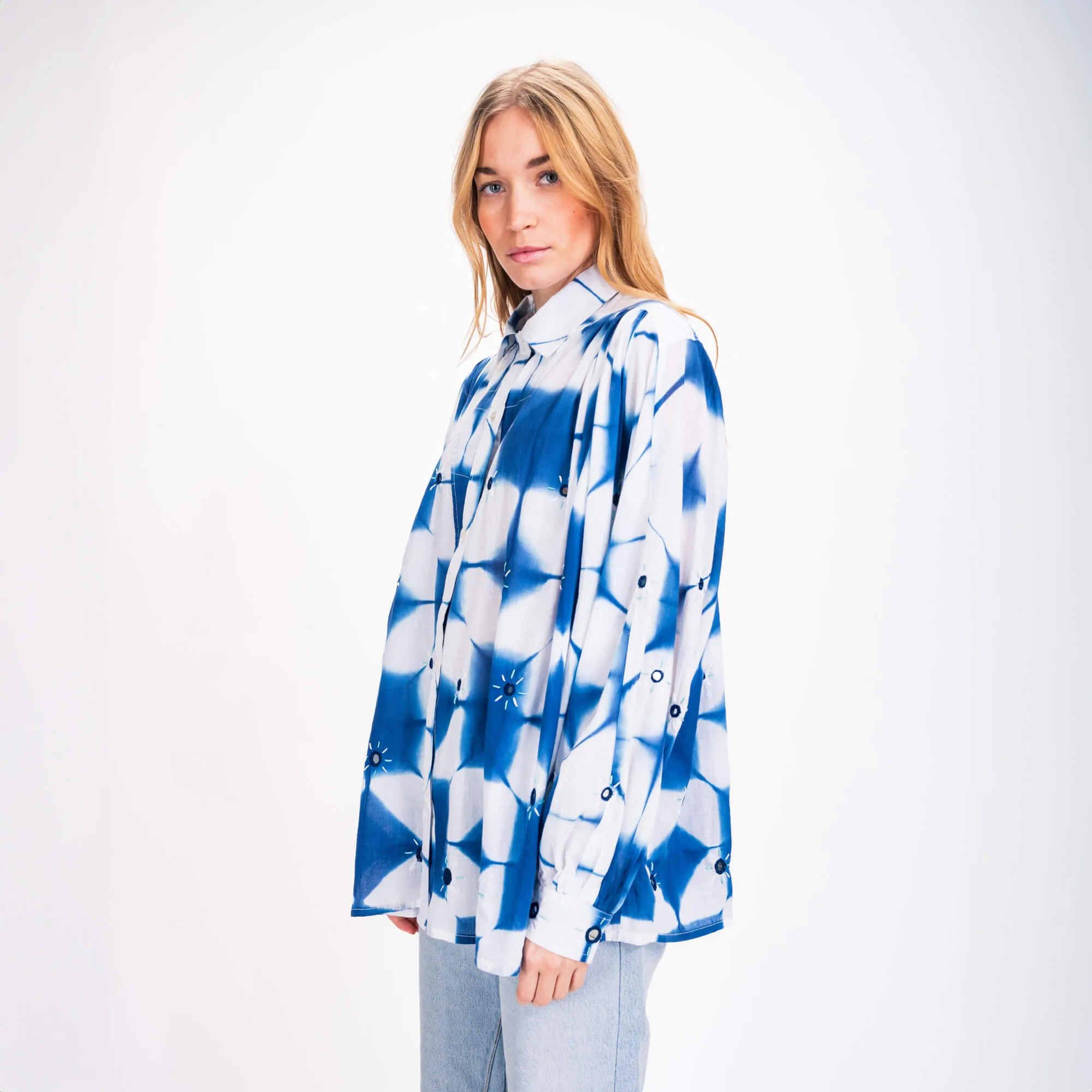 CRAMP DYE BLOUSE INDIGO/WHITE