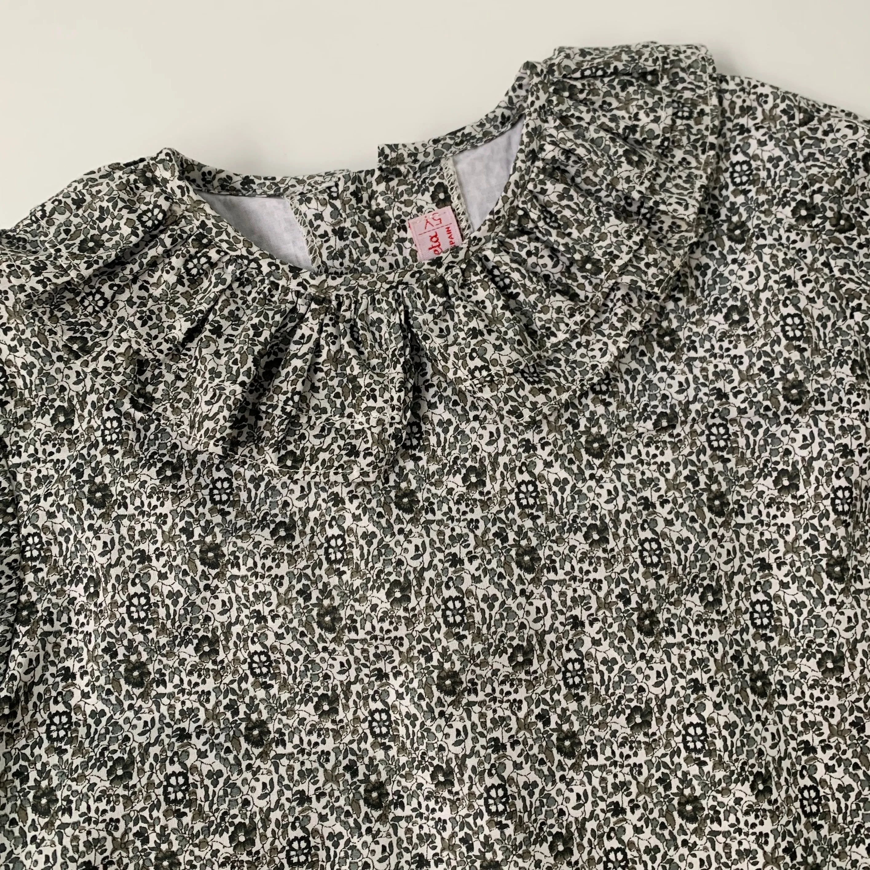 La Coqueta Grey Floral Dress With Frill Collar: 5 Years